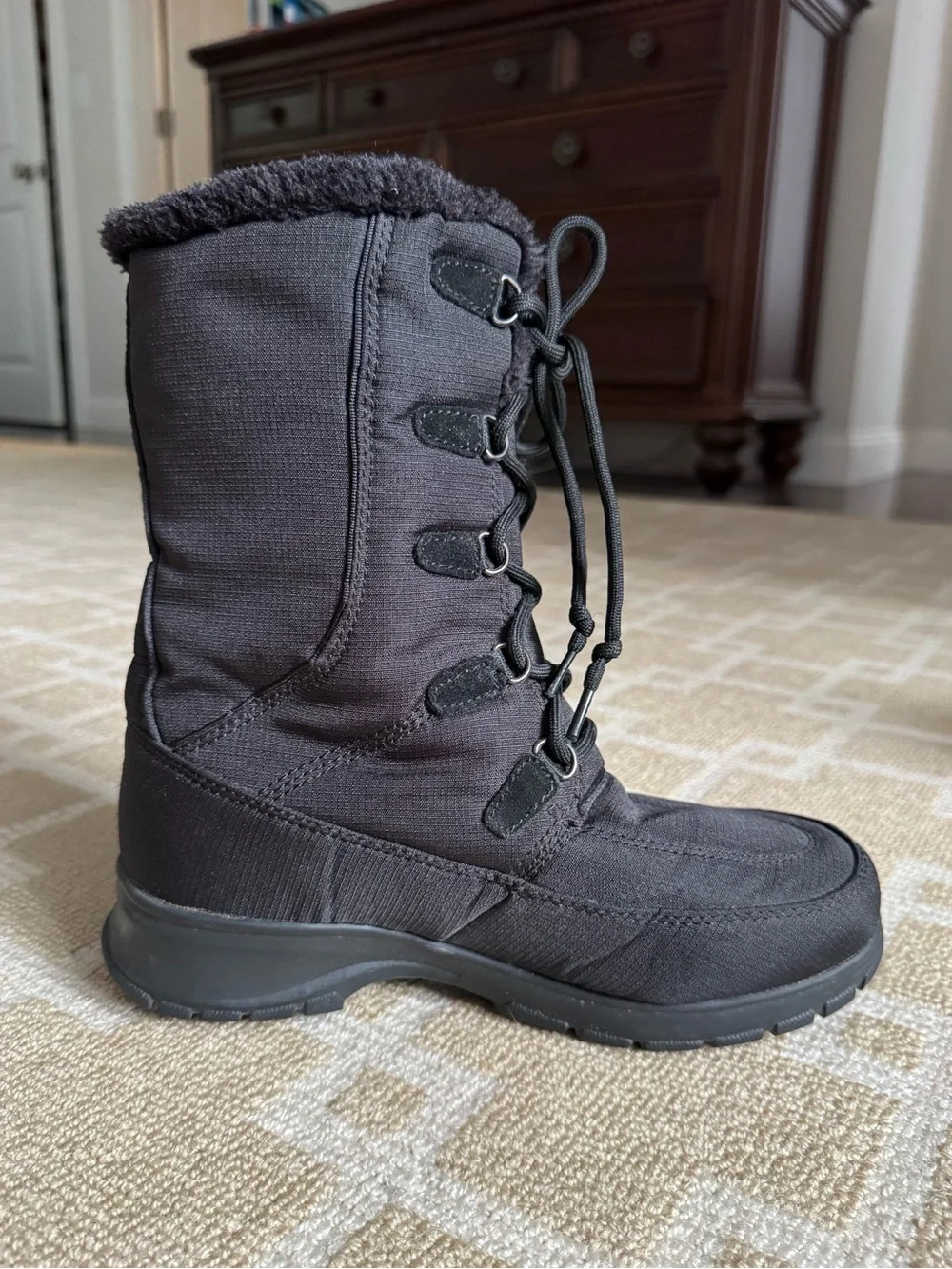 Kamik Brooklyn Waterproof Winter Snow Boots Black Faux Fur Women’s Size 7